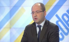 Adam Bielan komentuje nieobecność Jarosława Kaczyńskiego